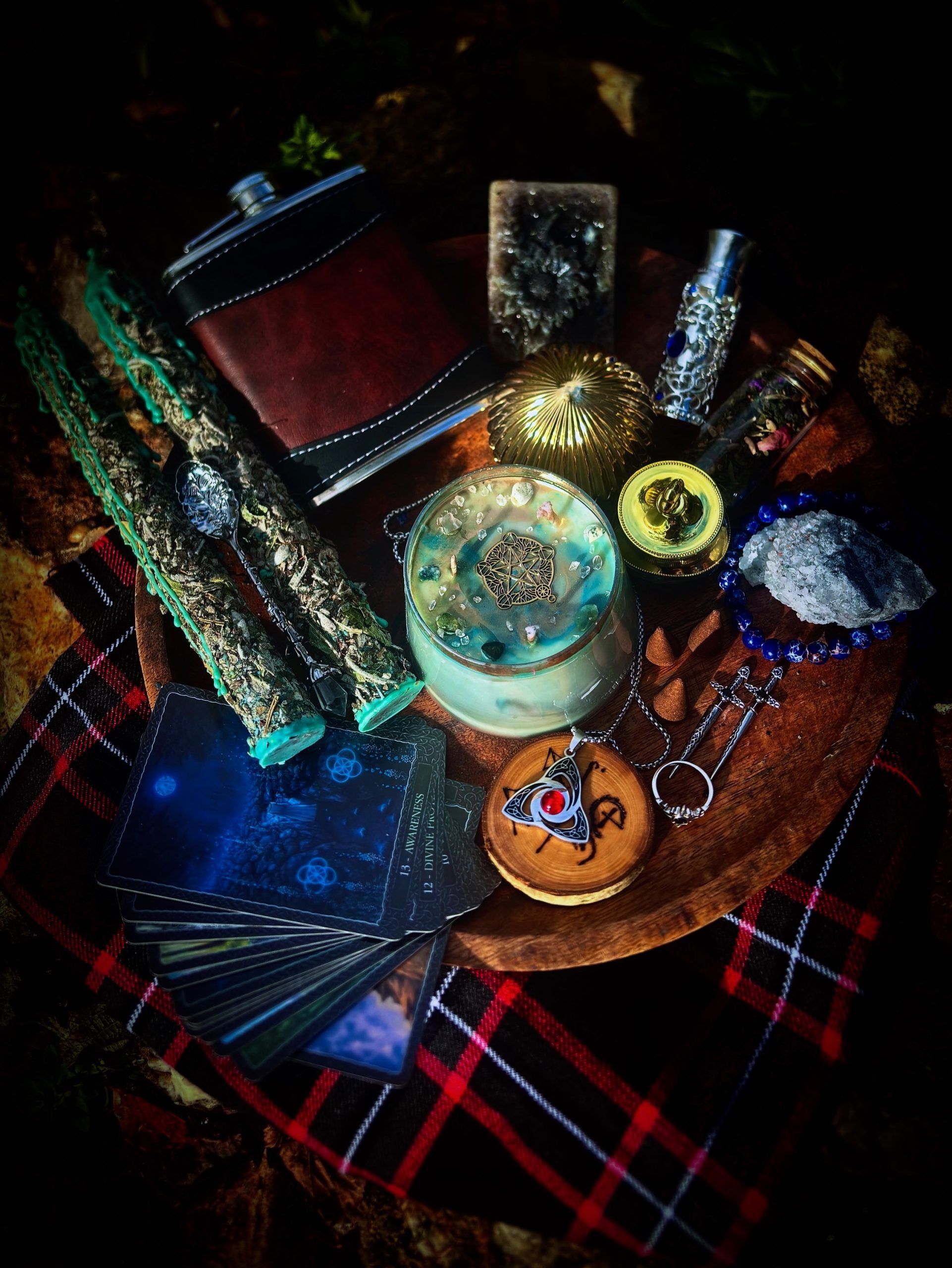 518677a7-e593-4486-bcf2-1e6211e30d7b TERRES DES HIGHLANDS Coffret – Image 1